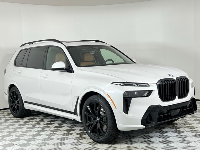 2026 BMW X7 40i's photo
