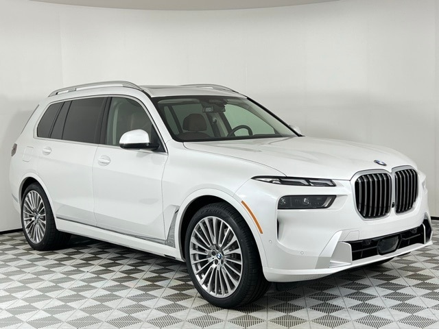 2026 BMW X7 40i's photo