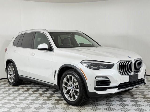 2020 BMW X5 sDrive40i's photo