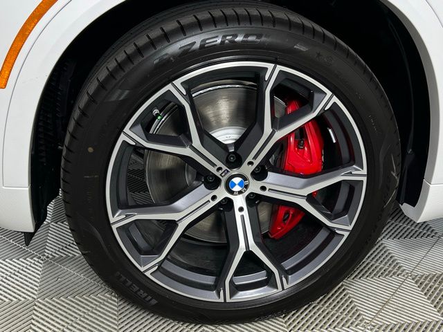 2026 BMW X5 50e - Photo 4