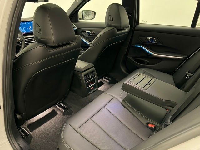 2024 BMW 3 Series 330i - Photo 22