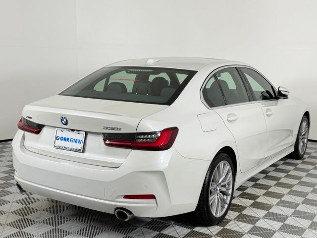2024 BMW 3 Series 330i - Photo 8