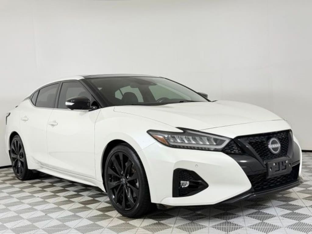Used 2023 Nissan Maxima SR Sedan
