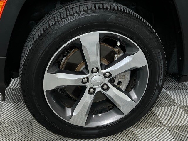 2022 Jeep Cherokee Limited photo 3