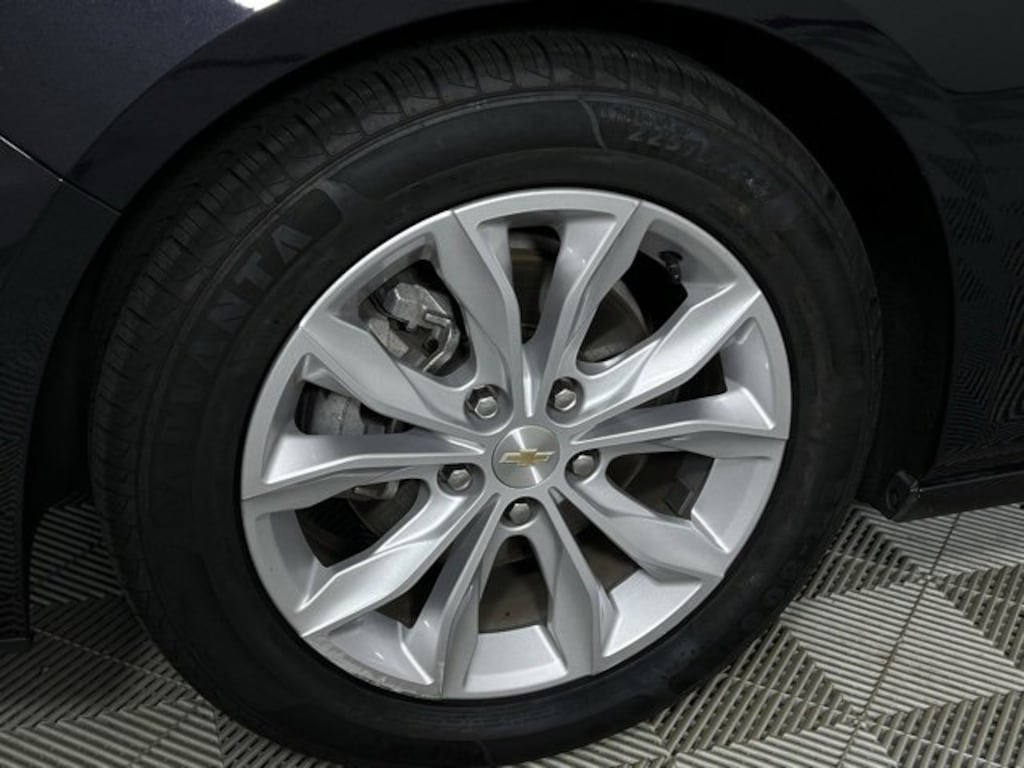 Used 2023 Chevrolet Malibu LT Car