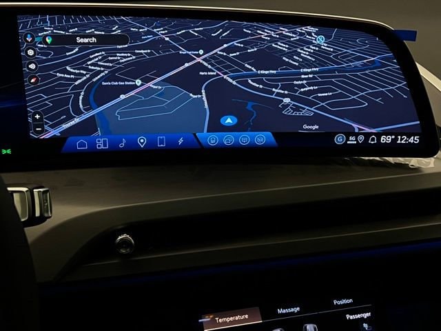 2026 Cadillac VISTIQ Sport - Photo 33