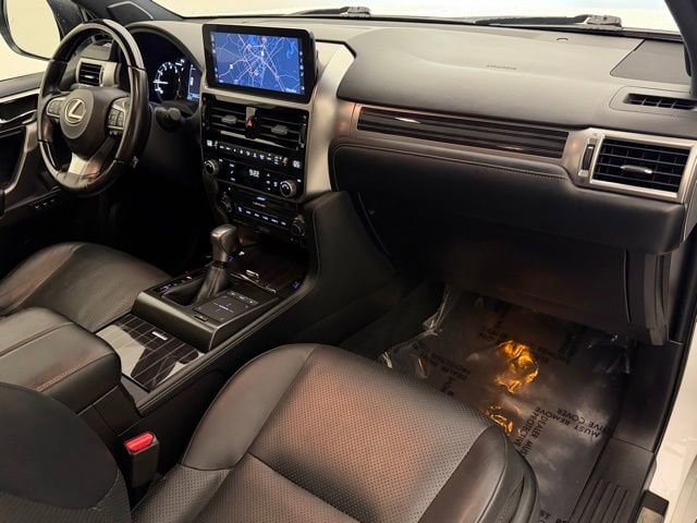 2023 Lexus GX LUXURY - Photo 28