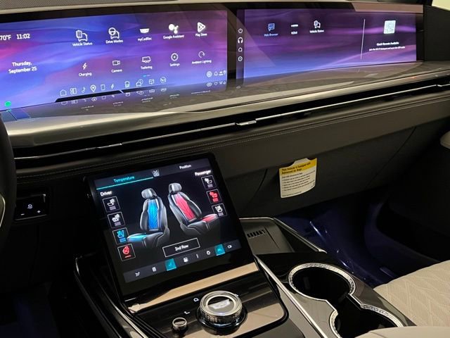 2026 Cadillac Escalade IQ Sport - Photo 37