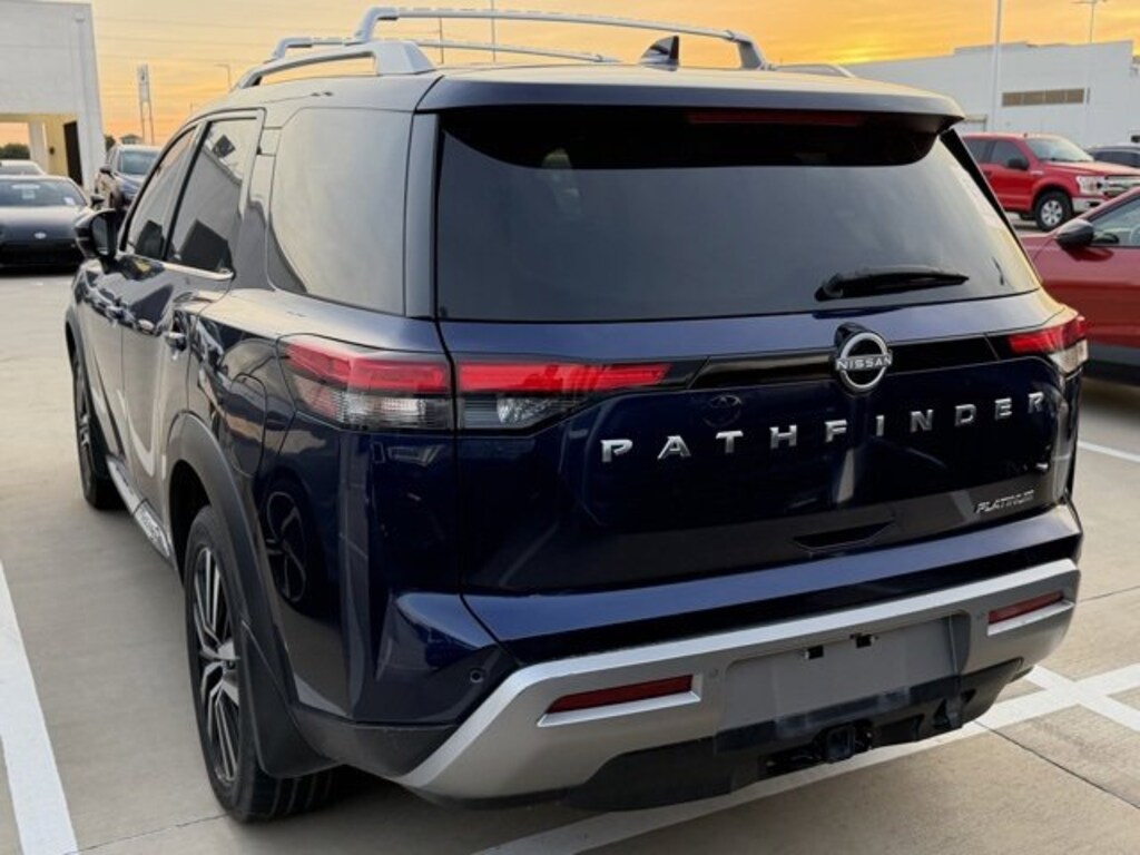 Used 2024 Nissan Pathfinder Platinum
