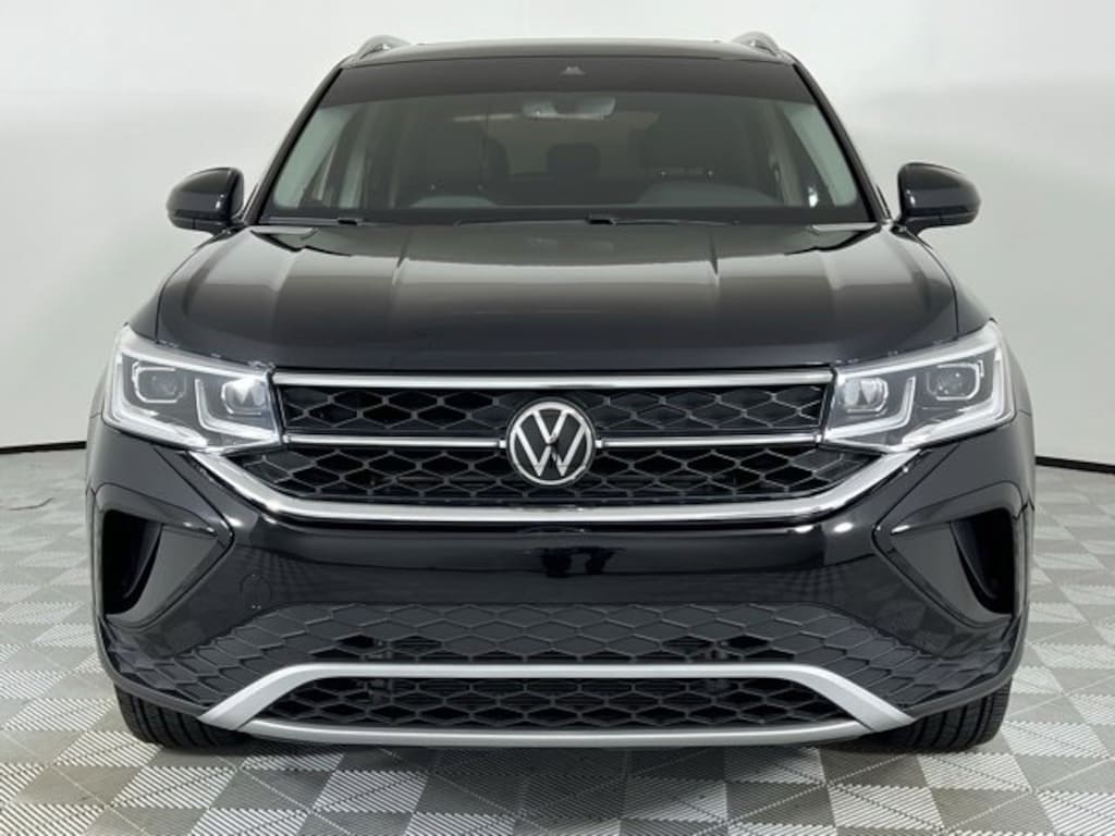 Used 2024 Volkswagen Taos SEL