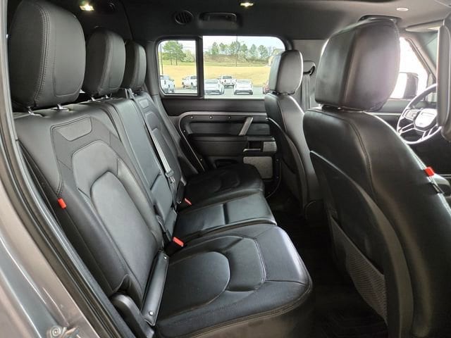 2024 Land Rover Defender X-Dynamic SE - Photo 21