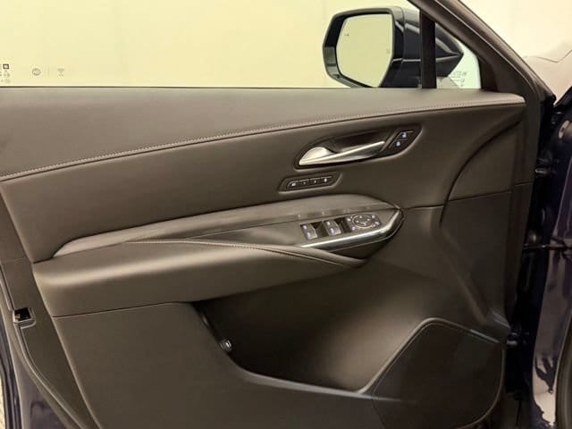 2025 Cadillac XT4 Premium Luxury - Photo 17