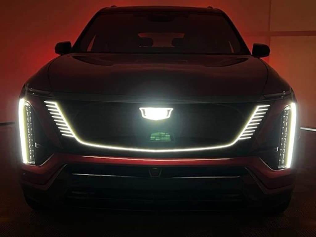 New 2026 CADILLAC VISTIQ Sport SUV
