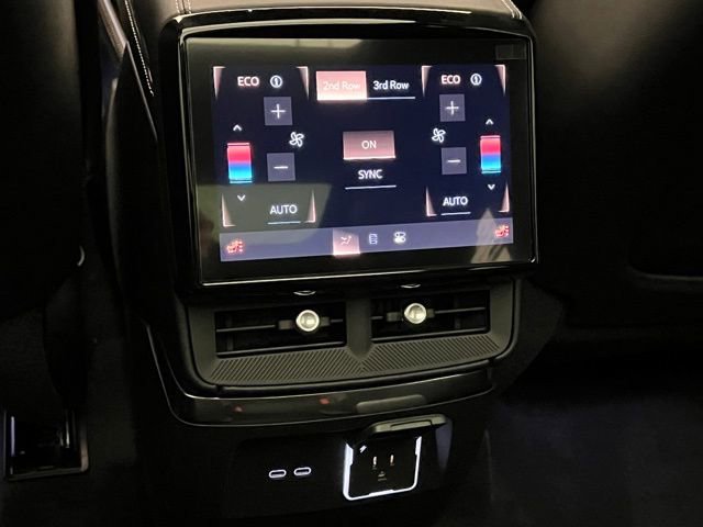 2026 Cadillac VISTIQ Luxury - Photo 18