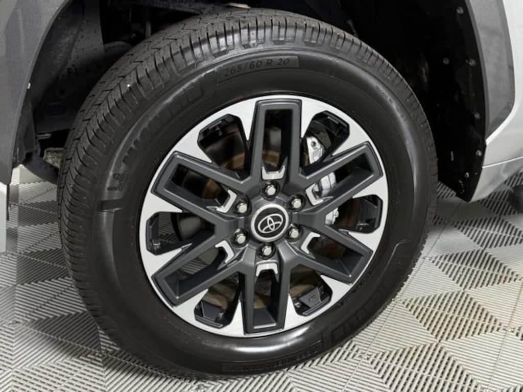 Used 2022 Toyota Tundra 4WD Limited