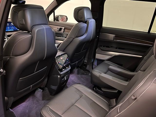 2026 Cadillac VISTIQ Luxury - Photo 17