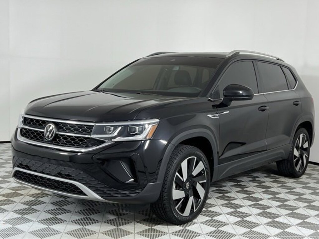 Used 2024 Volkswagen Taos SEL
