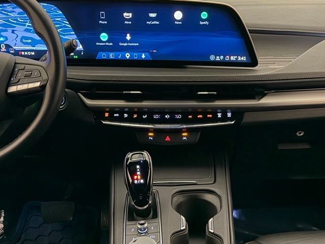 2025 Cadillac XT4 Premium Luxury - Photo 30