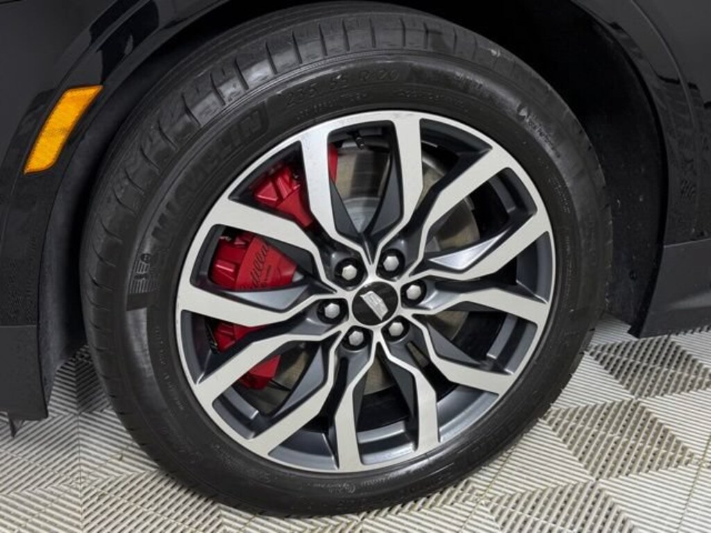 Certified 2023 CADILLAC XT5 Sport SUV