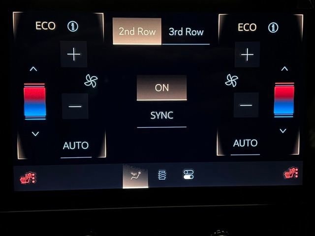 2026 Cadillac VISTIQ Sport - Photo 18