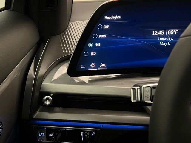 2026 Cadillac VISTIQ Sport - Photo 37