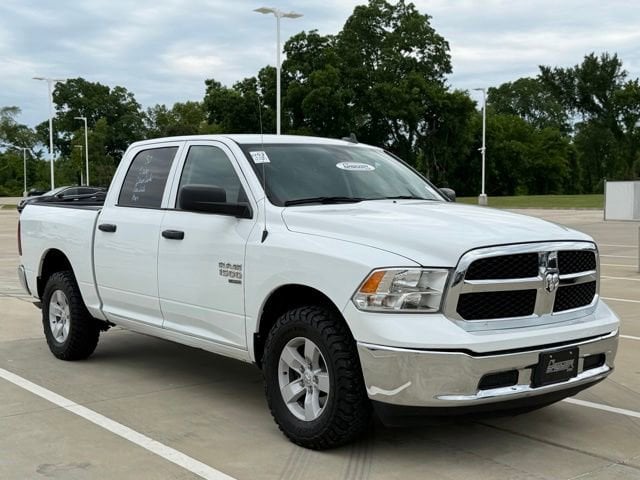 2023 RAM 1500 Classic SLT 4x4 Crew Cab 5'7's photo