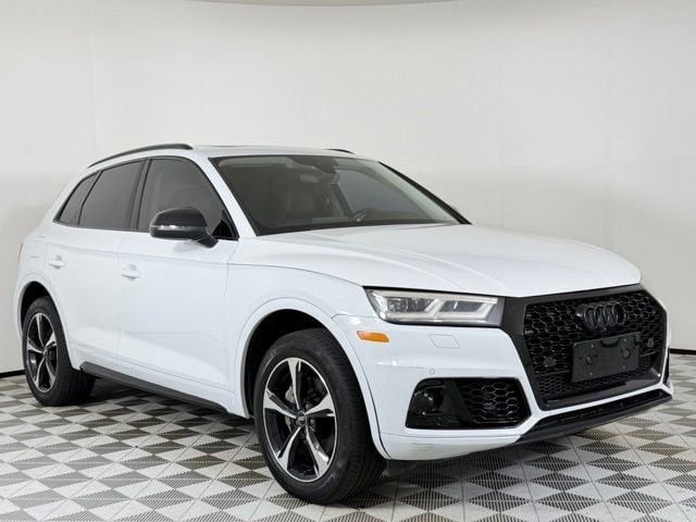 2020 Audi Q5 45 quattro S tronic Premium Plus's photo