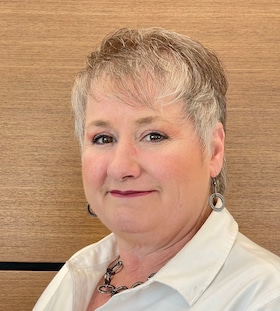 Staff member Edith Deen from 4849268e3744