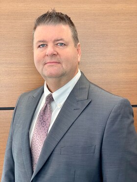 Staff member Aaron Nelson from 84d103f19200