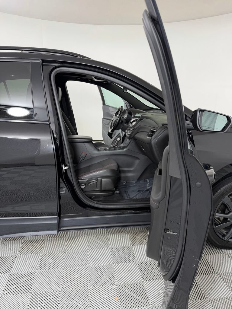 2023 Chevrolet Equinox RS - Photo 10
