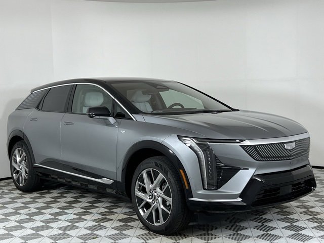 2026 Cadillac OPTIQ Luxury's photo