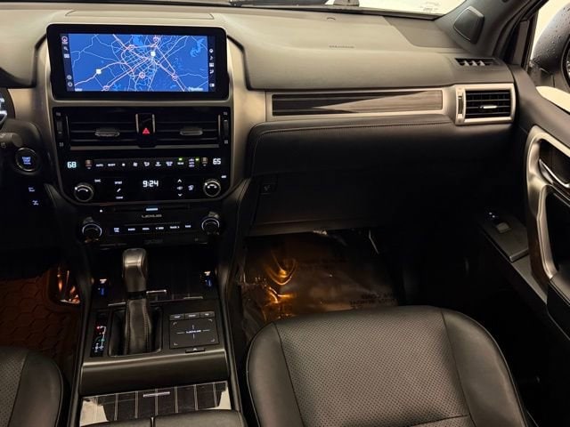 2023 Lexus GX LUXURY - Photo 32