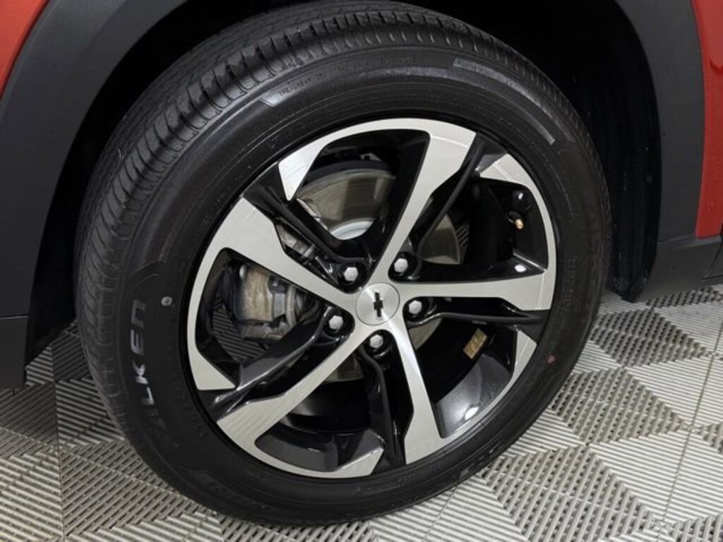 Used 2024 Chevrolet Trax 1RS SUV