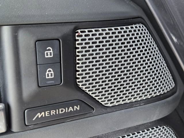 2024 Land Rover Defender X-Dynamic SE - Photo 40
