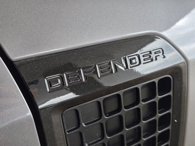 2024 Land Rover Defender X-Dynamic SE - Photo 26