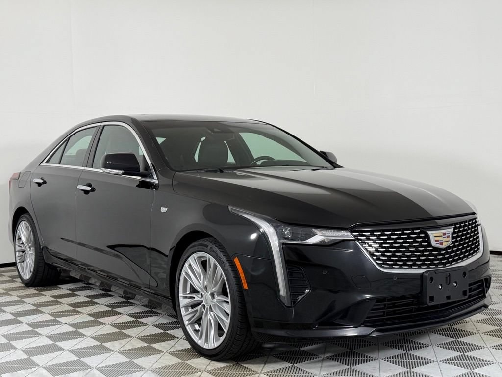 2023 Cadillac CT4 Premium Luxury