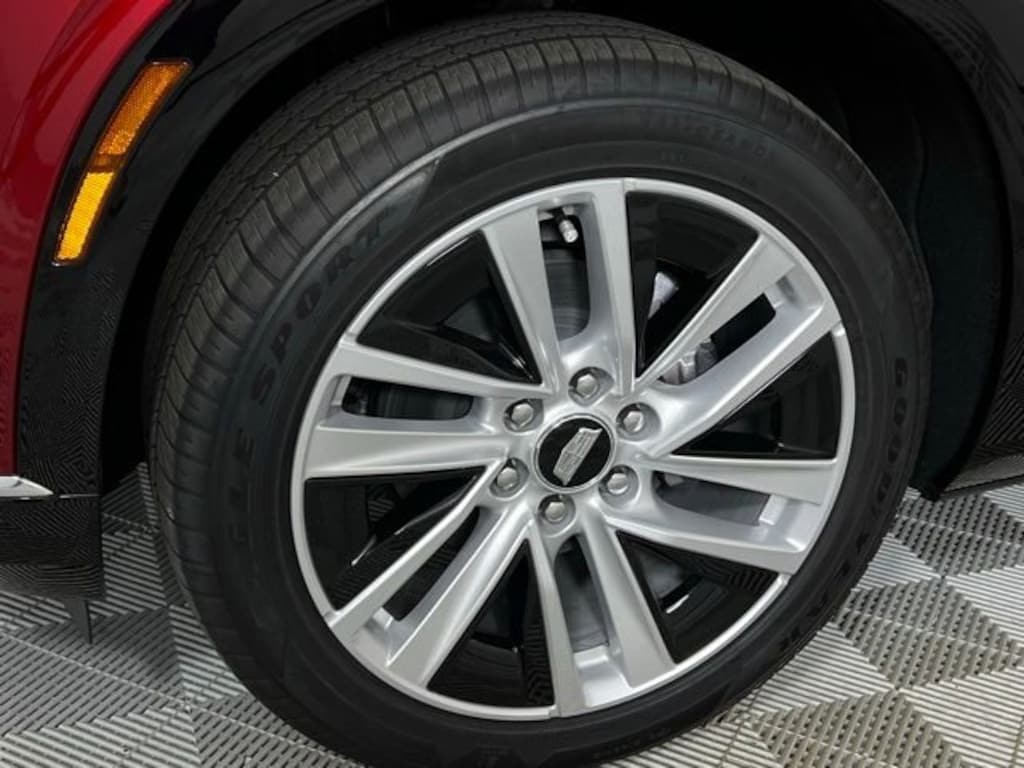 New 2026 CADILLAC VISTIQ Luxury SUV
