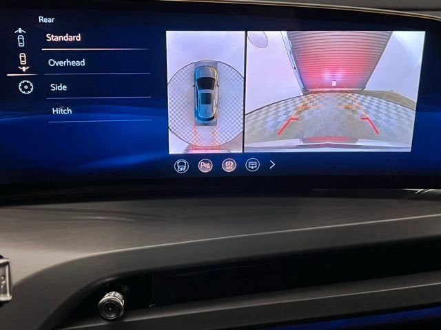2026 Cadillac VISTIQ Luxury - Photo 32