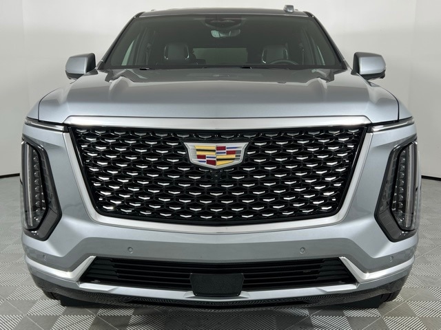 2025 Cadillac Escalade Premium Luxury photo 3