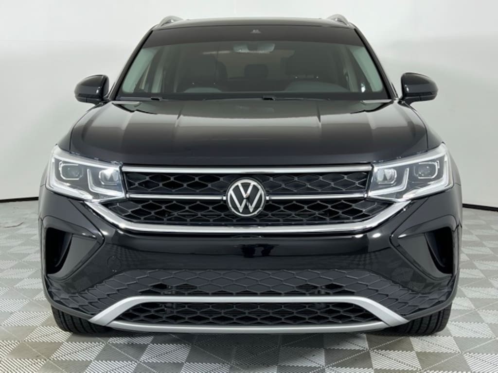 Used 2024 Volkswagen Taos 1.5T SEL SUV