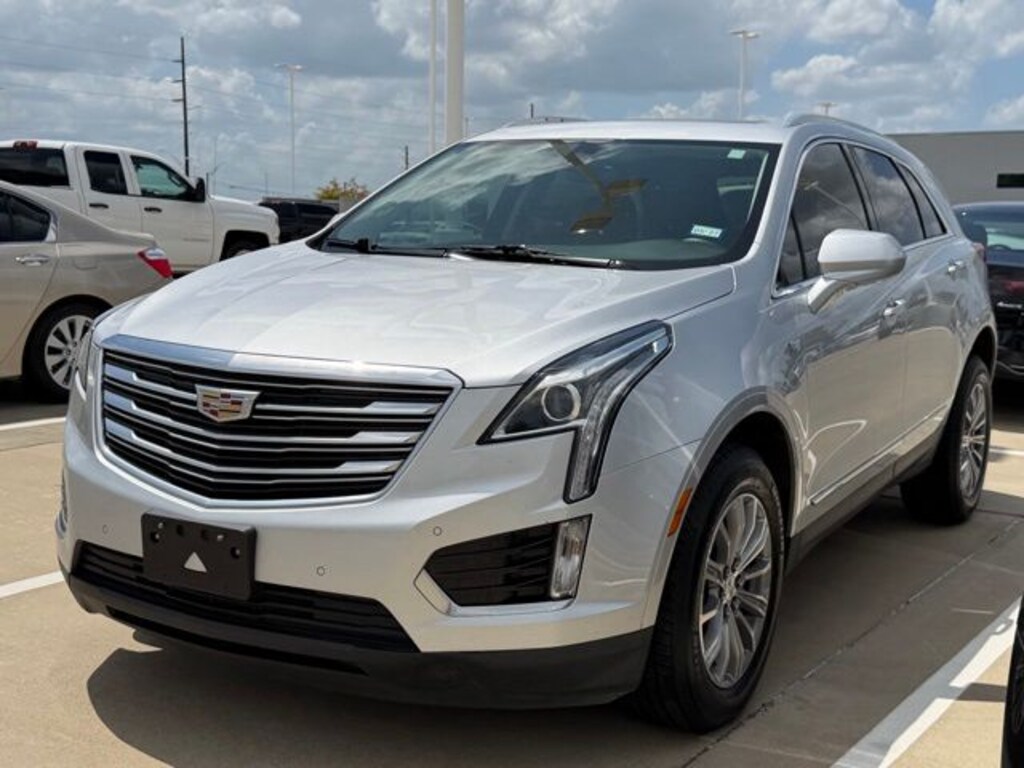 Used 2017 CADILLAC XT5 Luxury SUV