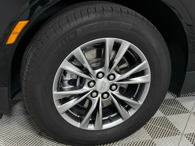 2022 Cadillac XT5 Premium Luxury photo 3