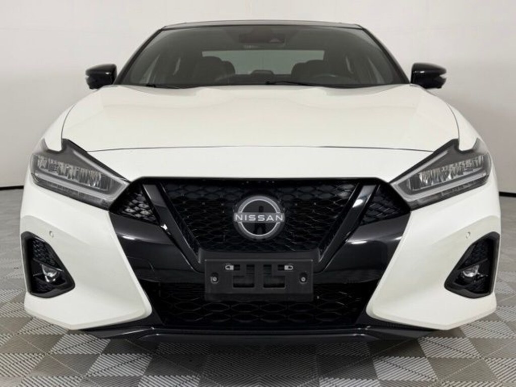 Used 2023 Nissan Maxima SR Sedan