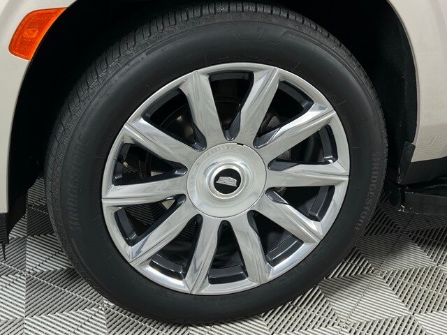 2023 Cadillac Escalade ESV Premium Luxury Platinum photo 4