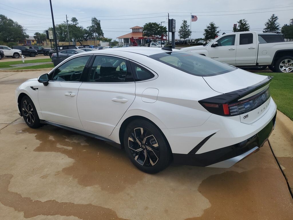 Used 2025 Hyundai Sonata SEL Sedan