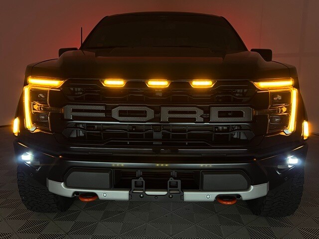 2024 Ford F-150 Raptor photo 2