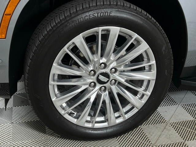 2025 Cadillac Escalade Premium Luxury photo 4