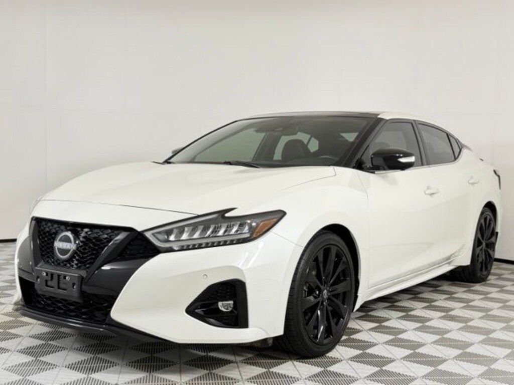 Used 2023 Nissan Maxima SR Sedan