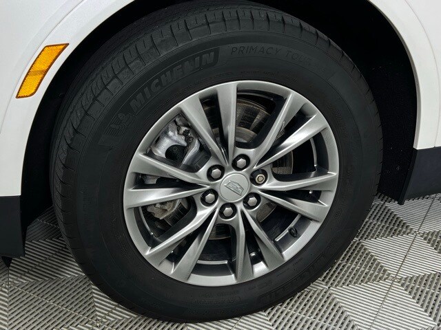 2021 Cadillac XT5 Premium Luxury photo 3