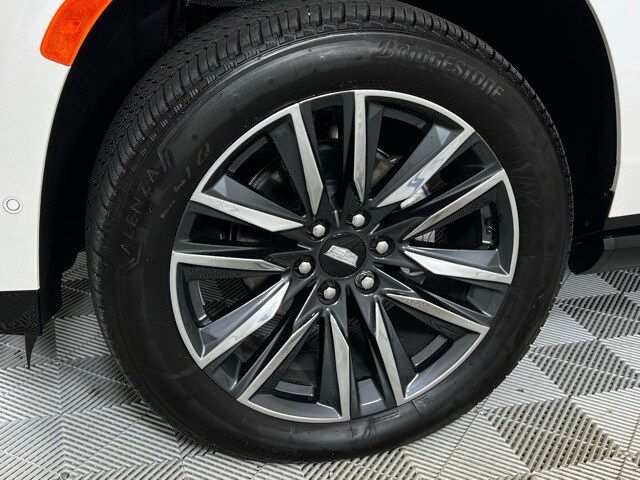 2024 Cadillac Escalade Sport Platinum photo 3